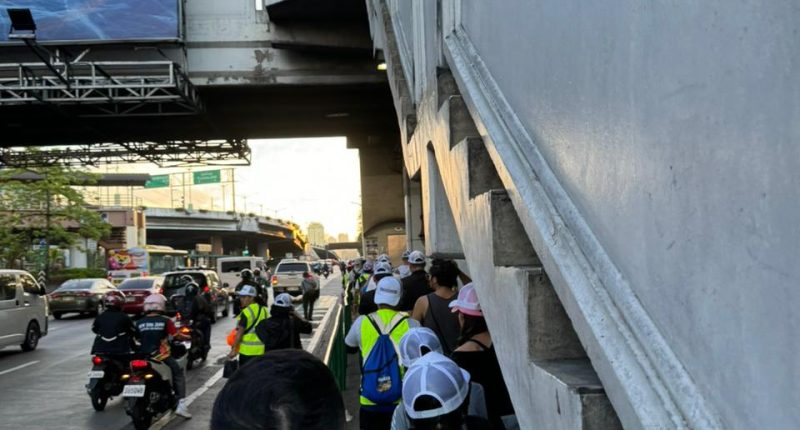 DOTr’s road, rail officials ordered to take public transport weekly